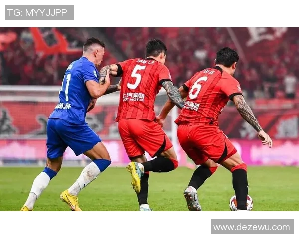 上海篮球队在洲际杯积分榜中以94分稳居第一名展现强劲实力 上海篮球队在洲际杯积分榜中以94分稳居第一名展现强劲实力